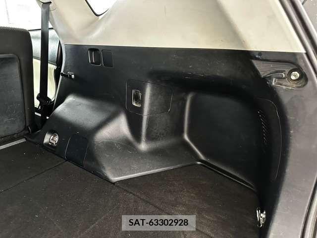 Toyota PRIUS ALPHA 2016-09 329470-10