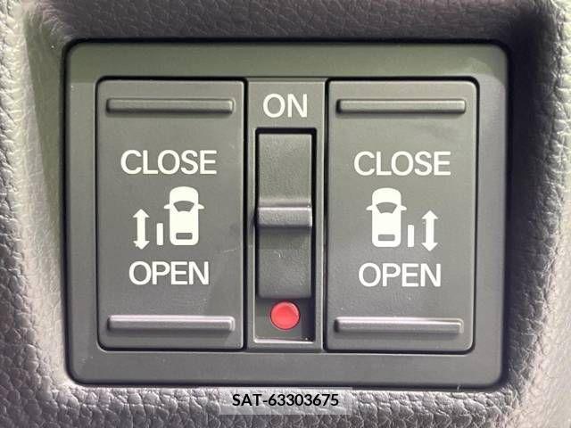 Honda N BOX CUSTOM 2022-02 330985-3