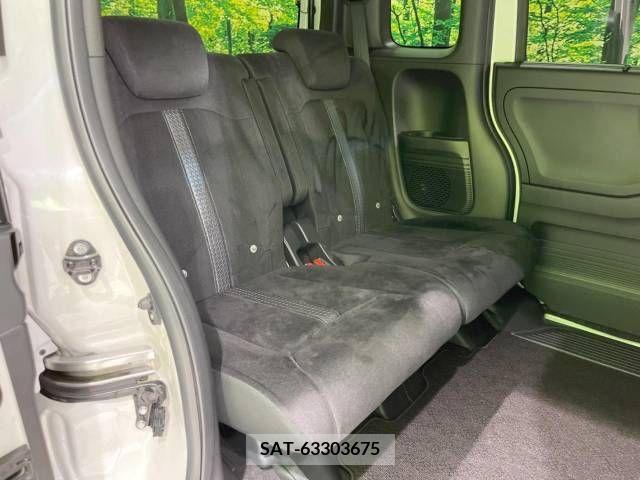 Honda N BOX CUSTOM 2022-02 330985-9