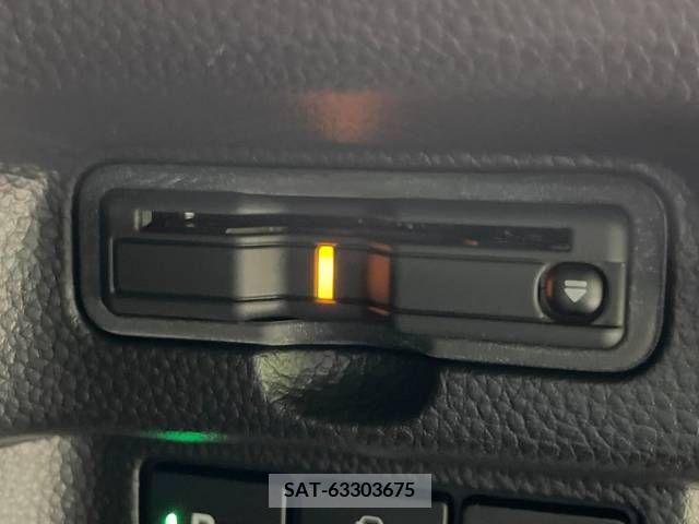 Honda N BOX CUSTOM 2022-02 330985-7