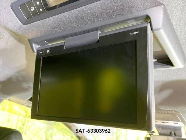 Toyota VOXY 2018-02 288840-5