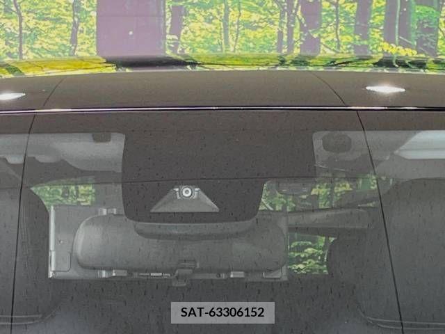Toyota PRIUS 2017-09 282776-2