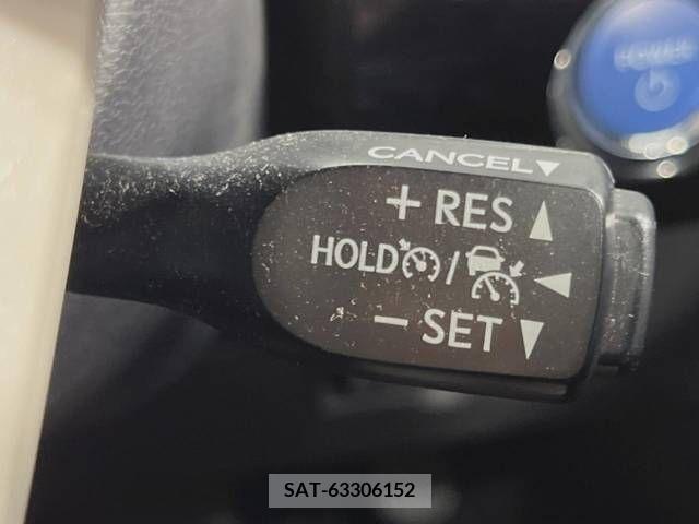 Toyota PRIUS 2017-09 282776-7