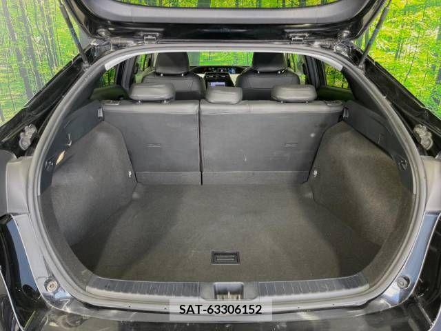 Toyota PRIUS 2017-09 282776-10