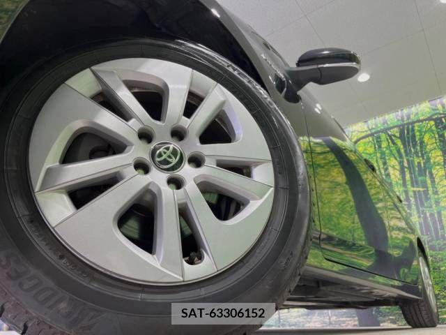 Toyota PRIUS 2017-09 282776-13