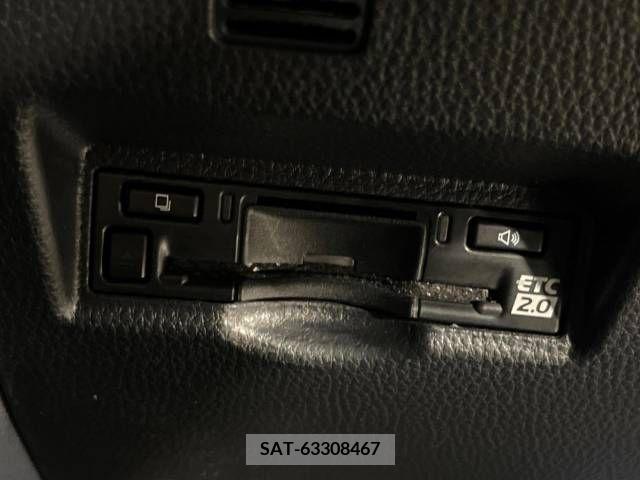 Toyota VOXY 2023-03 216748-7
