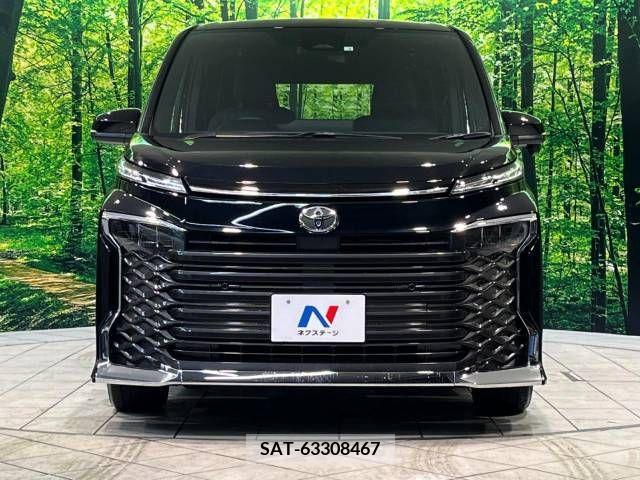 Toyota VOXY 2023-03 216748-14