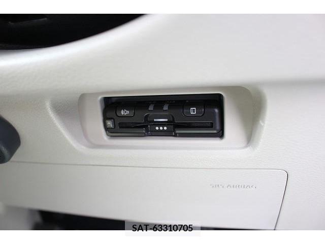 Nissan ROOX 2023-09 216566-4