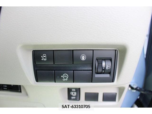 Nissan ROOX 2023-09 216566-3