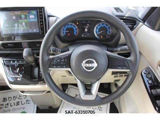 Nissan ROOX 2023-09 216566-15