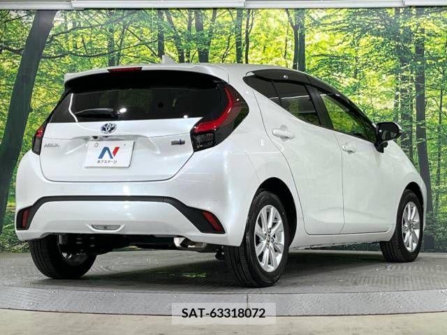Toyota AQUA 2022-10 292091-18