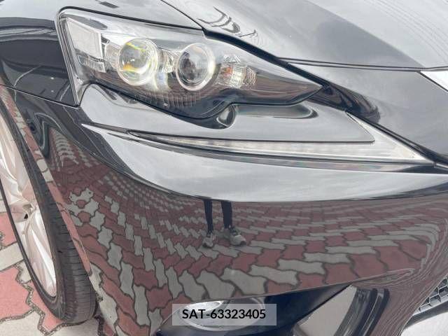 Lexus IS 2015-09 297906-12