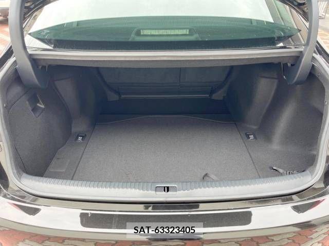 Lexus IS 2015-09 297906-10