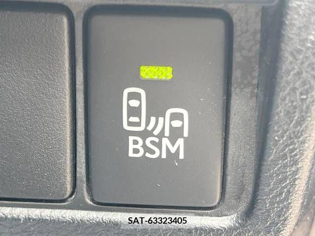 Lexus IS 2015-09 297906-5
