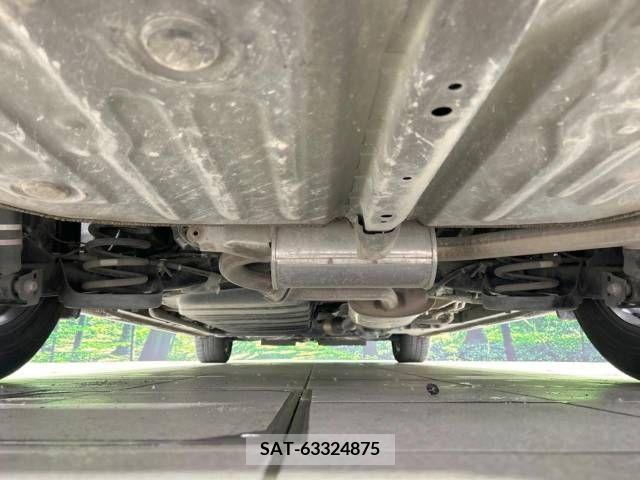 Toyota VOXY 2018-07 374740-19