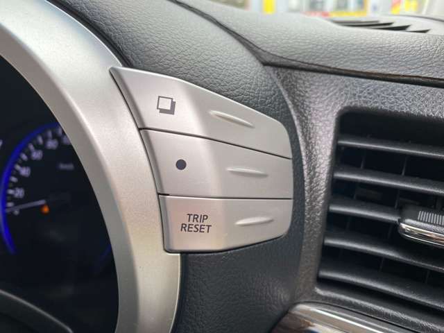 Nissan ELGRAND 2011-06 2942-16