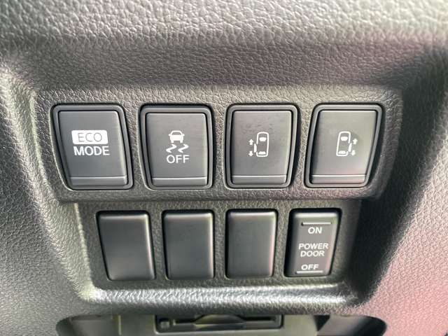 Nissan ELGRAND 2011-06 2942-11