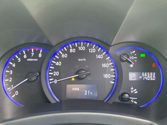 Nissan ELGRAND 2011-06 2942-17