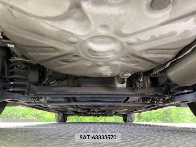 Toyota PRIUS 2015-10 375712-19