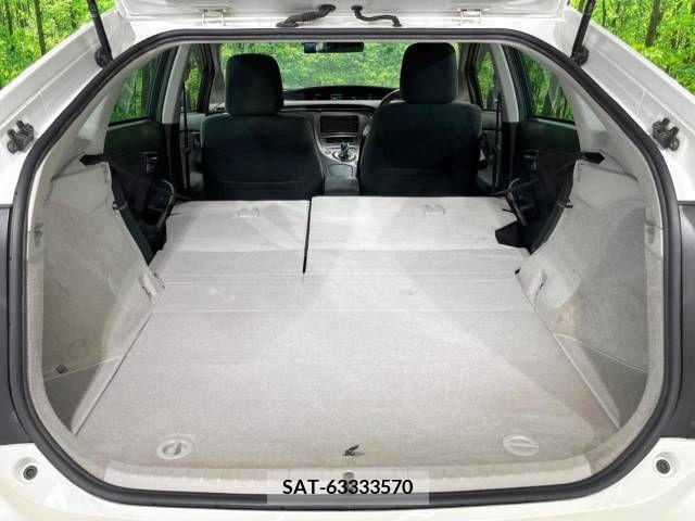 Toyota PRIUS 2015-10 375712-10