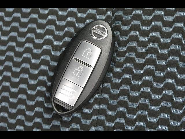 Nissan NOTE 2013-01 22382-5
