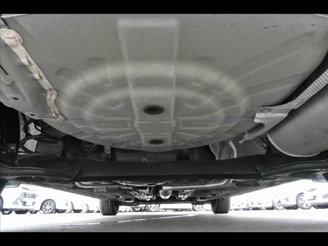 Nissan NOTE 2013-01 22382-13