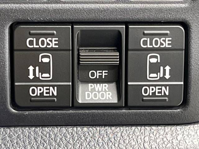 Toyota VOXY 2017-07 187984-4