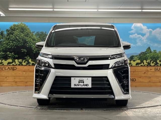 Toyota VOXY 2017-07 187984-14