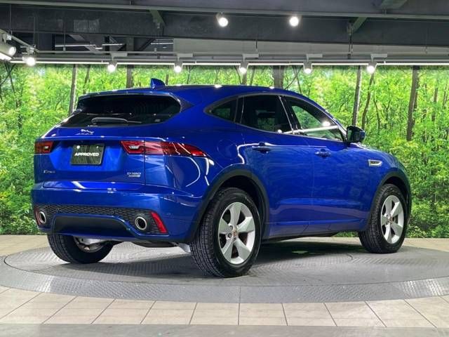 Jaguar E-PACE 2018-06 17305-18