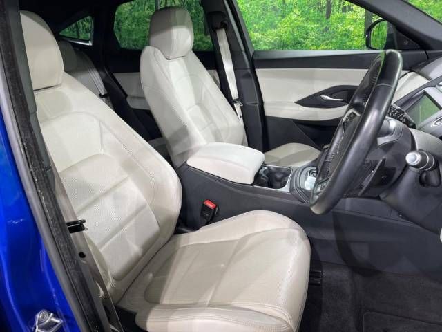 Jaguar E-PACE 2018-06 17305-14