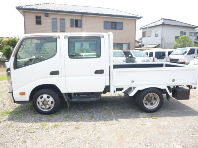 Toyota DYNA TRUCK 2013-03 8042-1