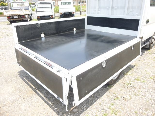 Toyota DYNA TRUCK 2013-03 8042-6