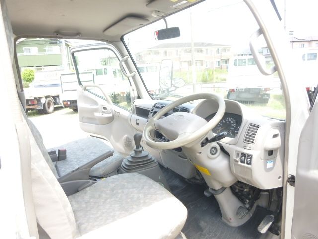 Toyota DYNA TRUCK 2013-03 8042-7