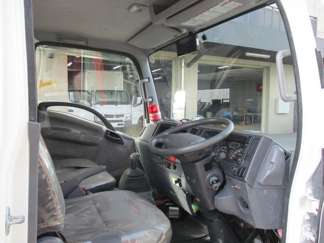 Isuzu ELF TRUCK 2010-08 1186-14