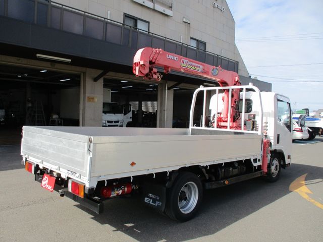 Isuzu ELF TRUCK 2010-08 1186-11