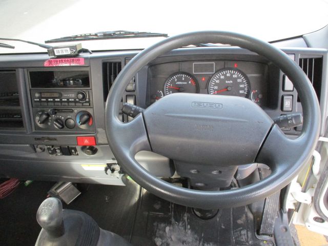 Isuzu ELF TRUCK 2010-08 1186-13
