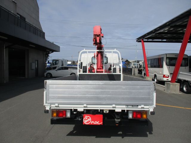 Isuzu ELF TRUCK 2010-08 1186-21
