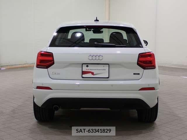 Audi Q2 2019-10 318036-8
