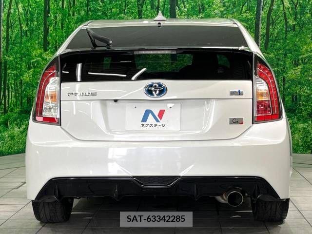 Toyota PRIUS 2015-01 379141-15
