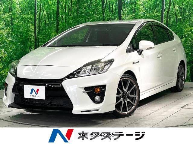 Toyota PRIUS 2015-01 379141-0