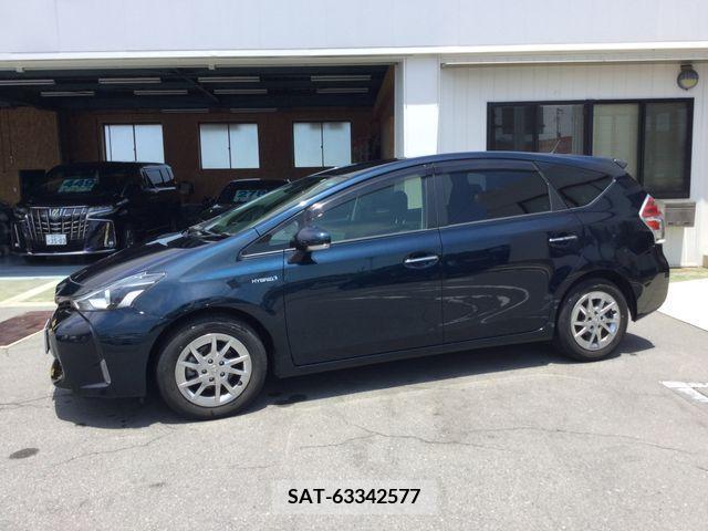 Toyota PRIUS ALPHA 2019-08 322217-4