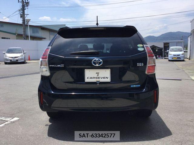 Toyota PRIUS ALPHA 2019-08 322217-2