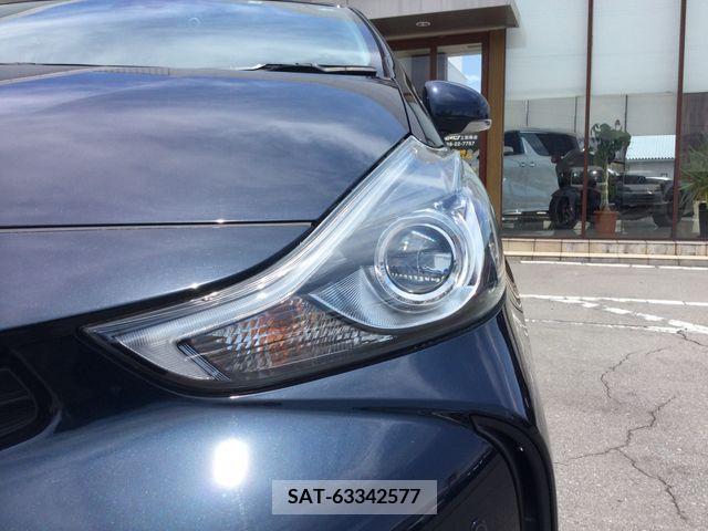 Toyota PRIUS ALPHA 2019-08 322217-23