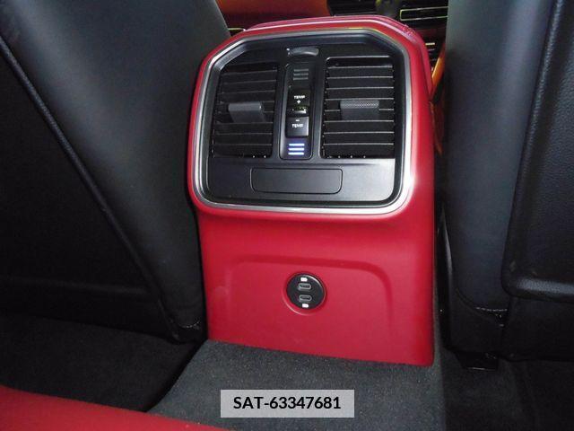 Porsche MACAN 2023-03 342597-25