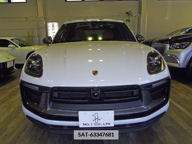 Porsche MACAN 2023-03 342597-3