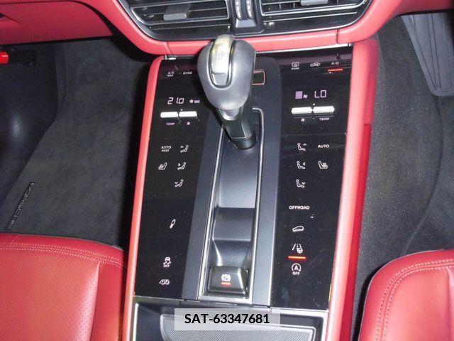 Porsche MACAN 2023-03 342597-12