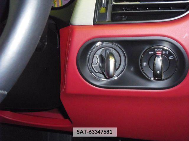 Porsche MACAN 2023-03 342597-18