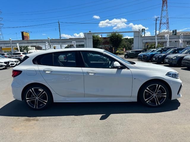 Bmw 1 SERIES 2022-09 185648-8