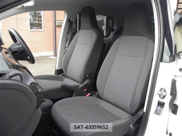 VolksWagen UP! 2014-12 254813-11