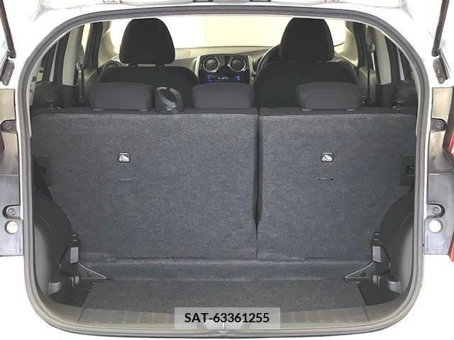 Nissan NOTE 2014-03 392895-24